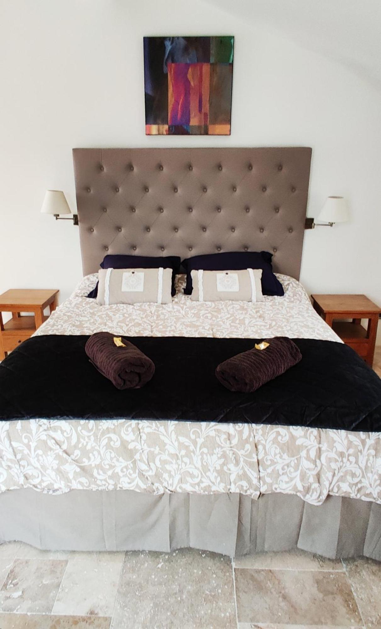Chambre Cosy Avec Terrasse Sur La Colline Boisee, Parking Prive, Jardin, Calme, Climatisation, 10 Mn Pont Du Gard Num7 Rochefort-du-Gard Zewnętrze zdjęcie